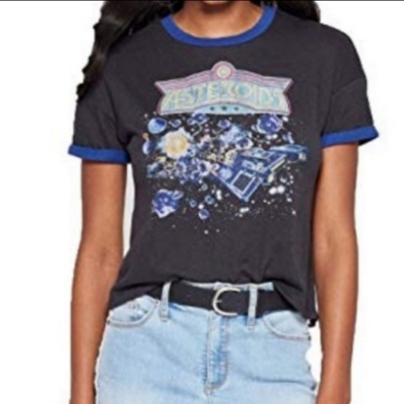 Junk Food Clothing Tops - 🎨ASTEROID retro Medium Junk Food crop top